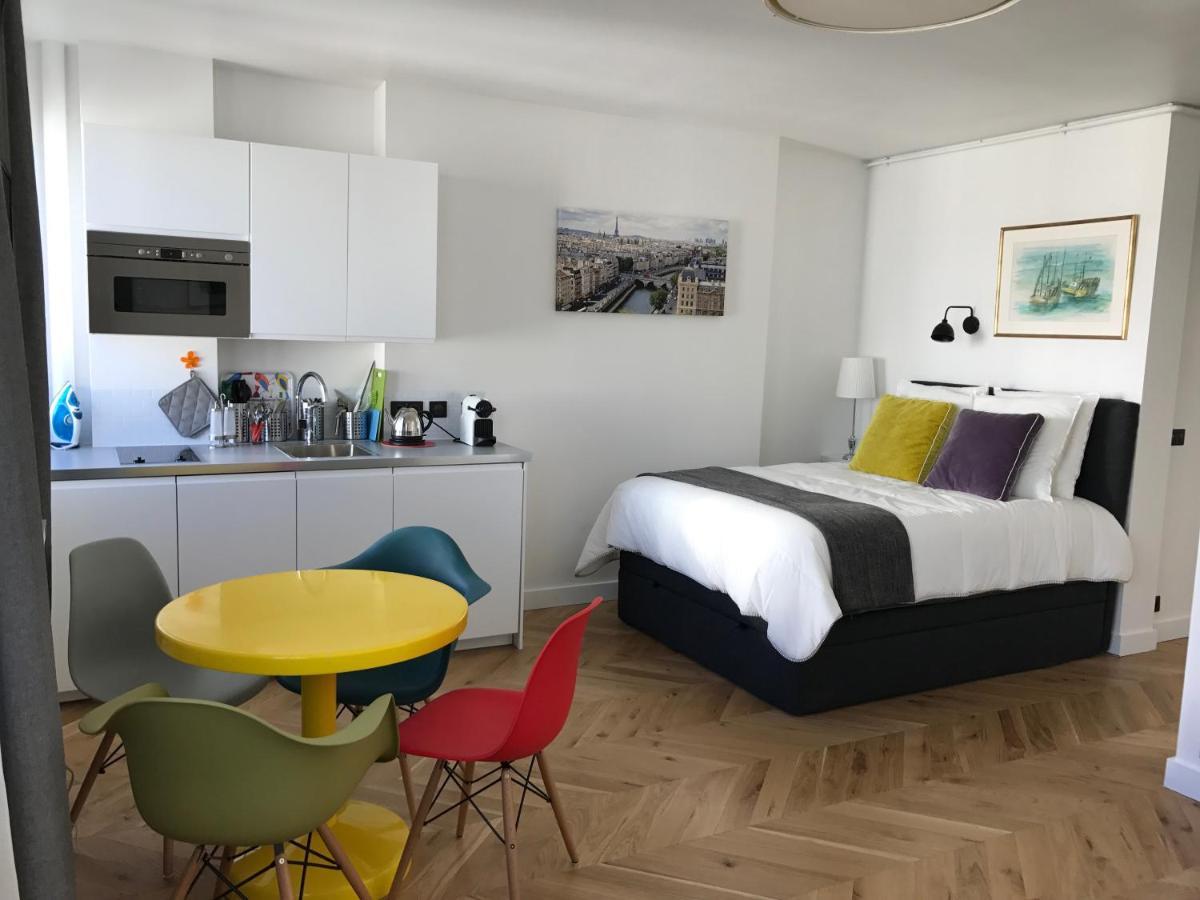 Studio Apartment